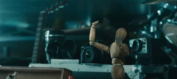 Apple извинилась за рекламу, которая уничтожила человеческое творчество ради создания iPad