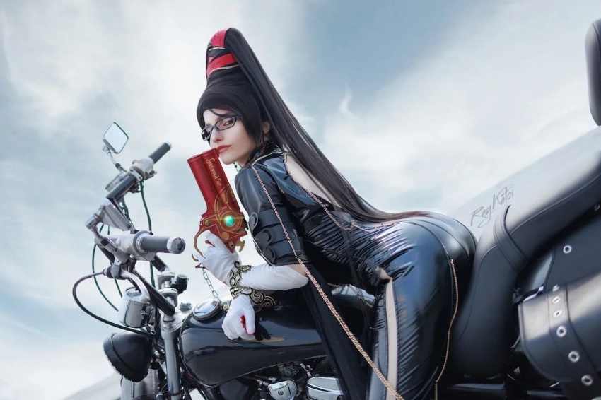 Косплеер показала притягательную Байонетту