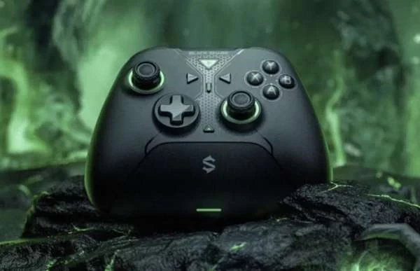 Запущен беспроводной игровой контроллер Black Shark Black Magic