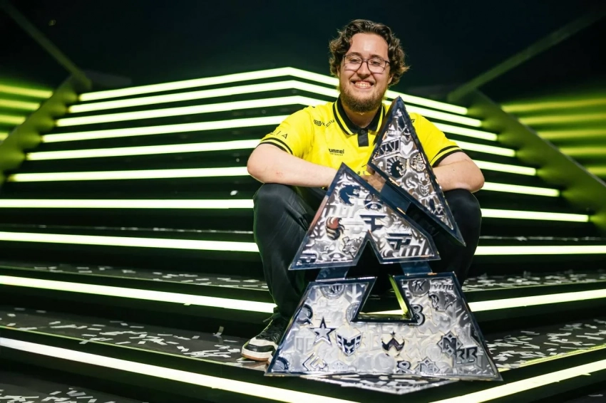 ZywOo: «семь трофеев — это лишь начало, мы не становимся»